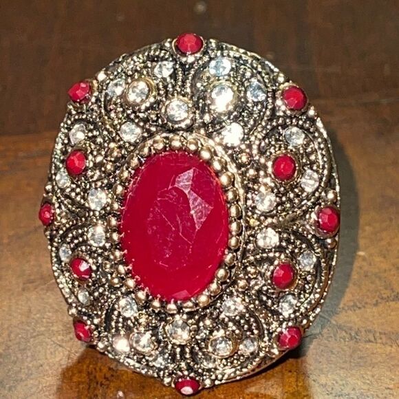 NWT Costume jewelry Turkish Victorian game of thrones dark red ring - Picture 13 of 13